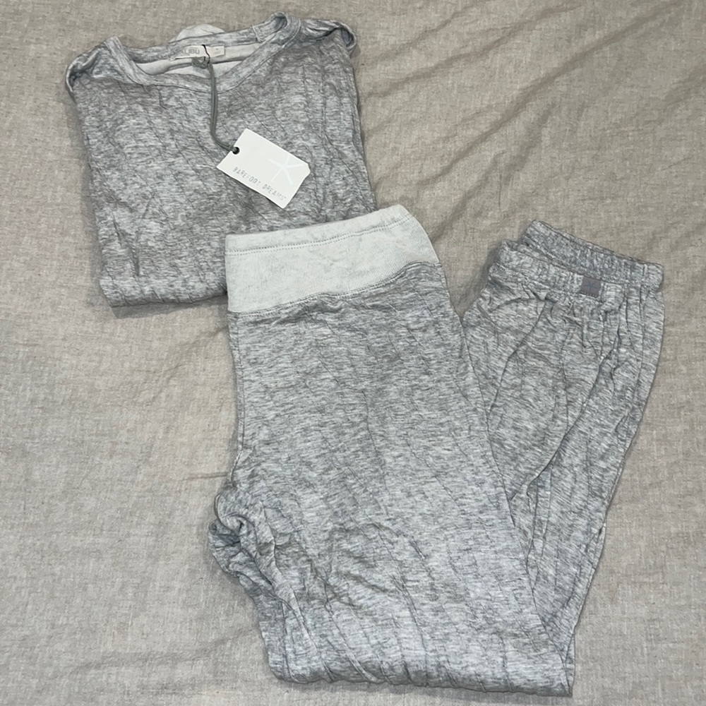 NWT barefoot dreams lounge set
